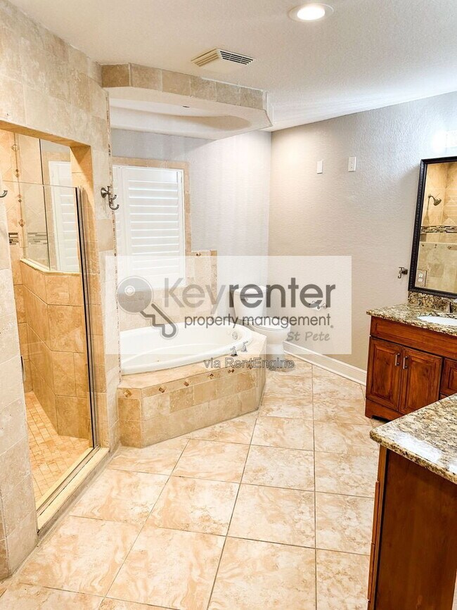 Building Photo - 3814 W El Prado Blvd