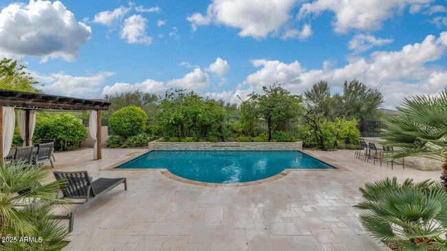 Building Photo - 5413 E Juniper Cyn Dr