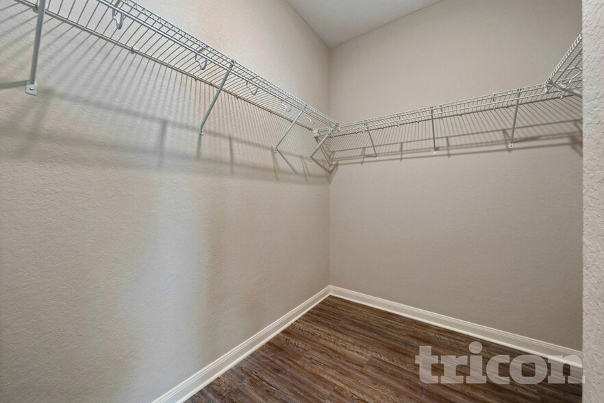 Building Photo - 14610 Maple Ter