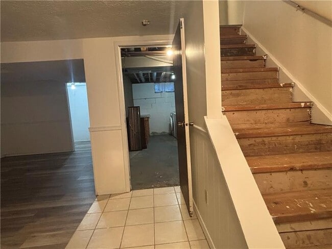 Building Photo - 456 Hunting Creek Rd