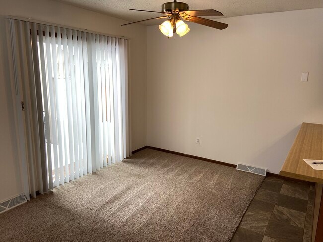 Building Photo - 3101 Westgate Dr S