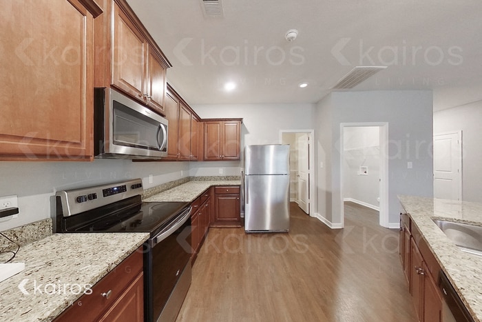 Building Photo - 108 Mayflower Cir