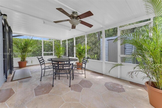 Building Photo - 2401 SW 102nd Ave