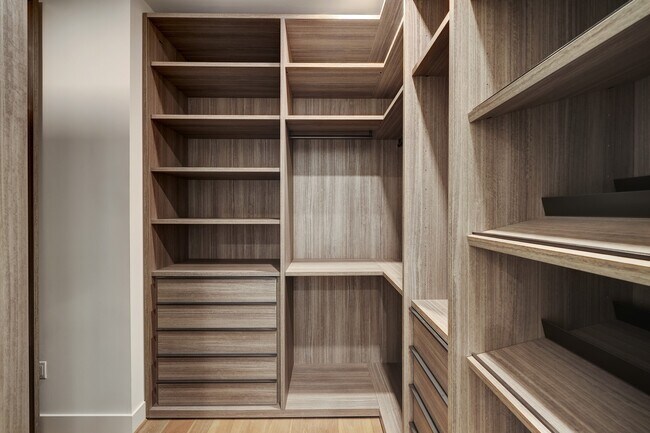 Building Photo - 1711 Allen Pkwy