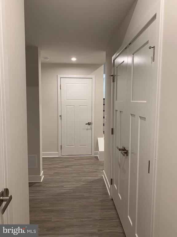 Building Photo - 11263 Dry Spring Dr