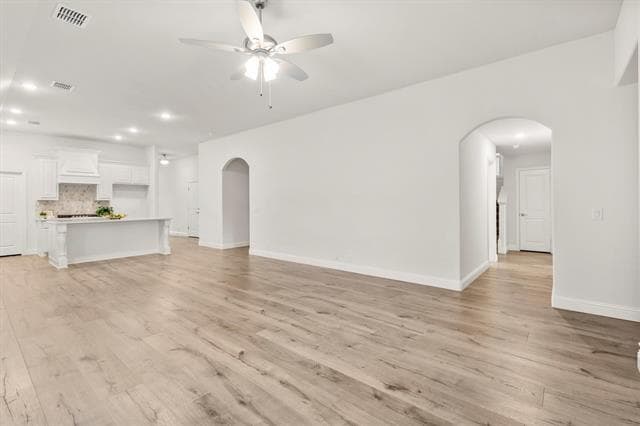 Building Photo - 613 Sedona St