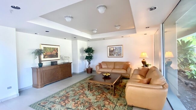 Building Photo - Spacious 2 Bedroom, 2 Bath, with 2 Parking Stalls - Kalele Kai in Hawaii Kai