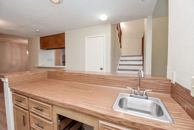 Building Photo - 11280 Braes Forest Dr