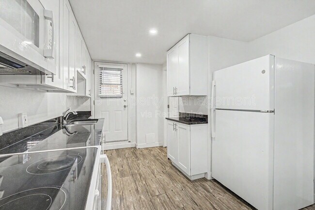 Building Photo - 4205 S Lincoln St