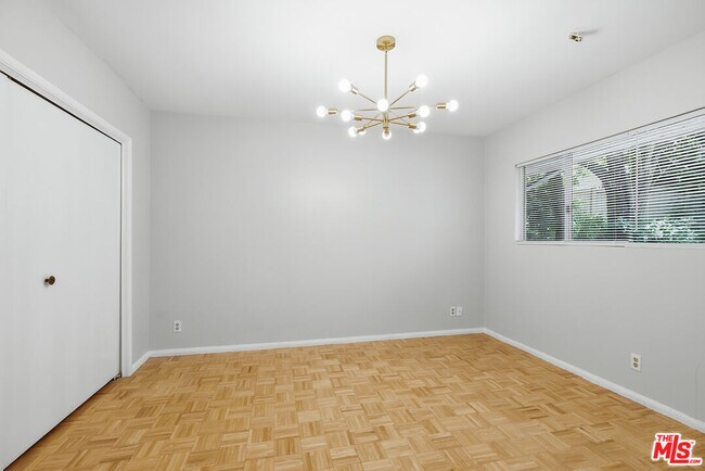 Building Photo - 11410 Canton Dr