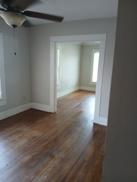 Building Photo - 1114 Fresno St