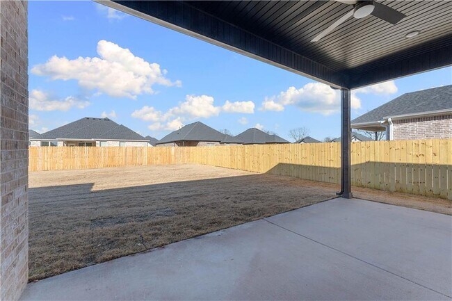 Building Photo - 1910 Farmer St