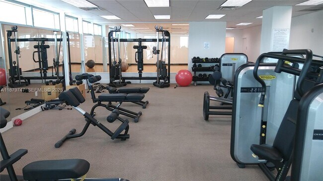 Building Photo - 7928 East Dr