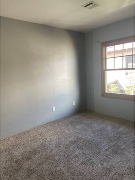 Building Photo - 635 Harvill Dr
