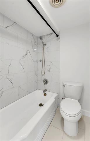 Building Photo - 7718 Royal Ln