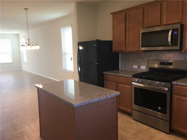 Building Photo - 525 Coffee Berry Dr