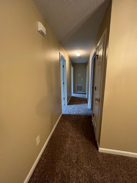 Building Photo - 2624 Guyer St