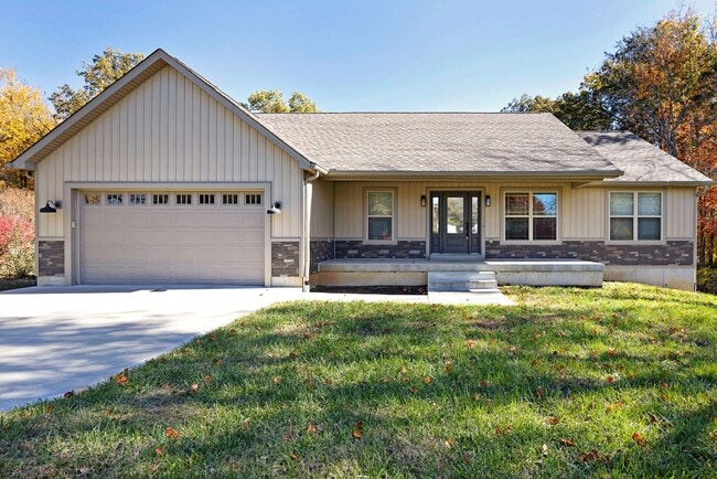 Building Photo - 369 Meadowview Dr