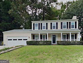 Building Photo - 800 Crab Orchard Dr