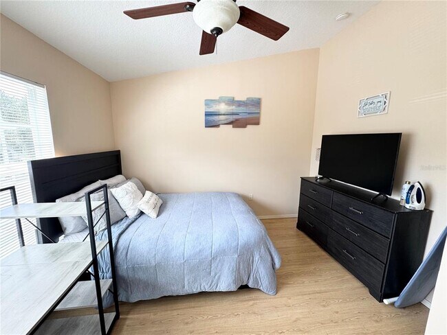 Building Photo - 2246 Lake Woodberry Cir