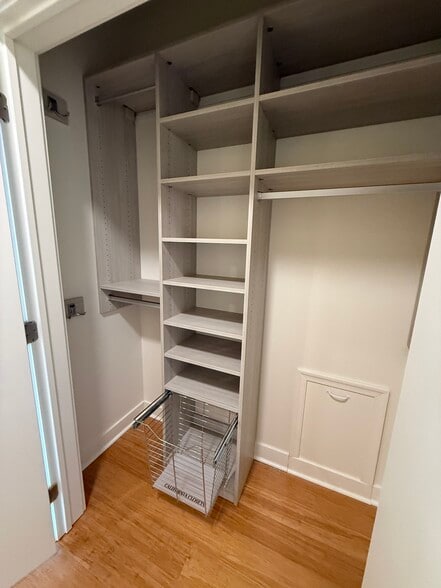 Building Photo - 530 Harlan Blvd