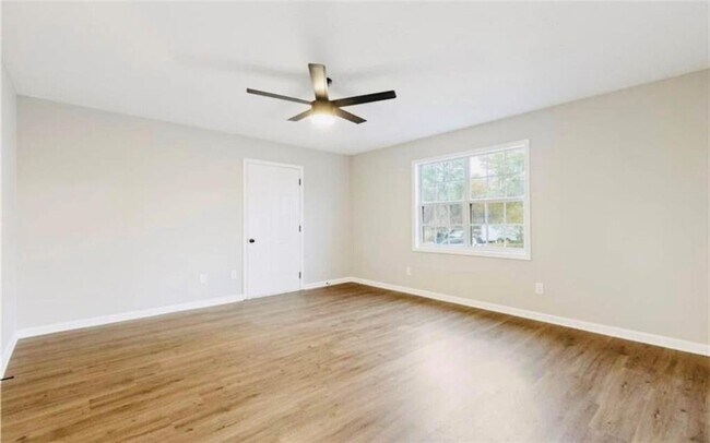 Building Photo - 934 Bay Ridge Dr