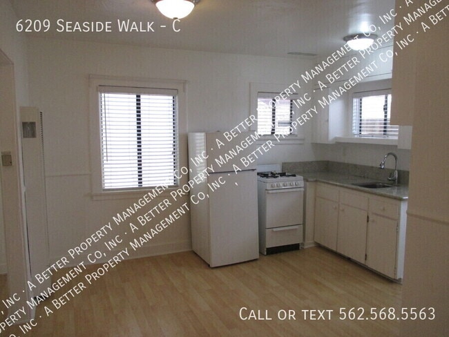 Building Photo - 6209 E Seaside Walk