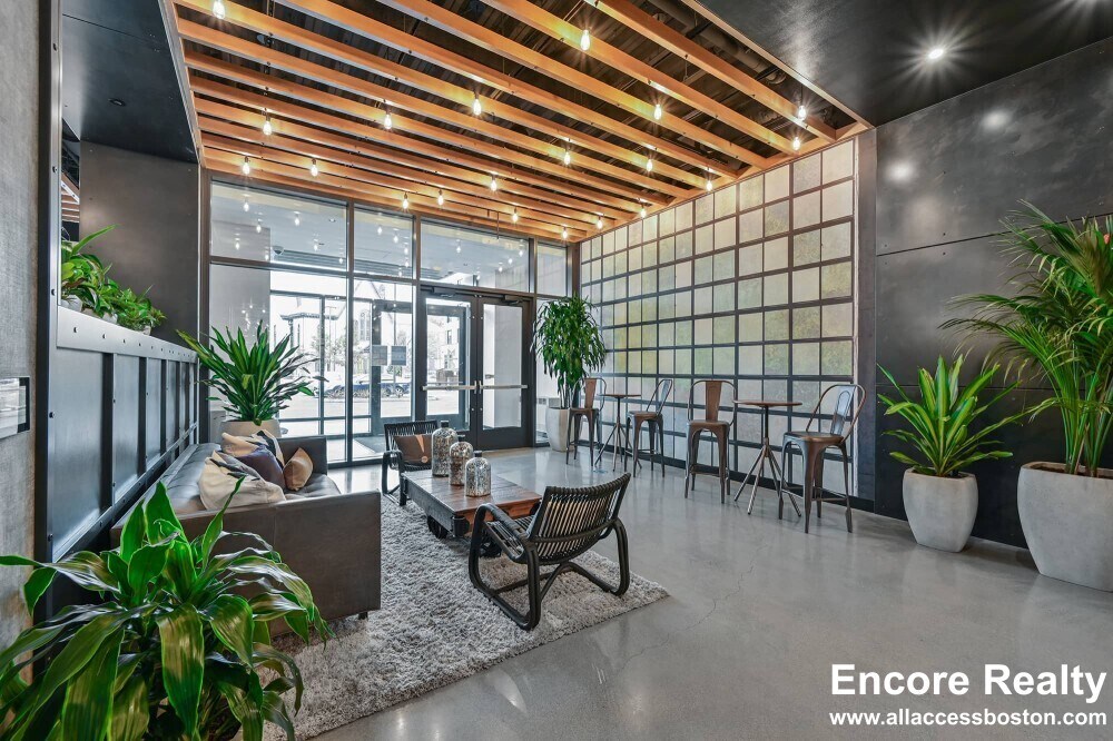 Building Photo - 425 Massachusetts Ave