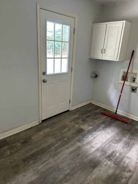 Building Photo - 1927 Montrose Dr