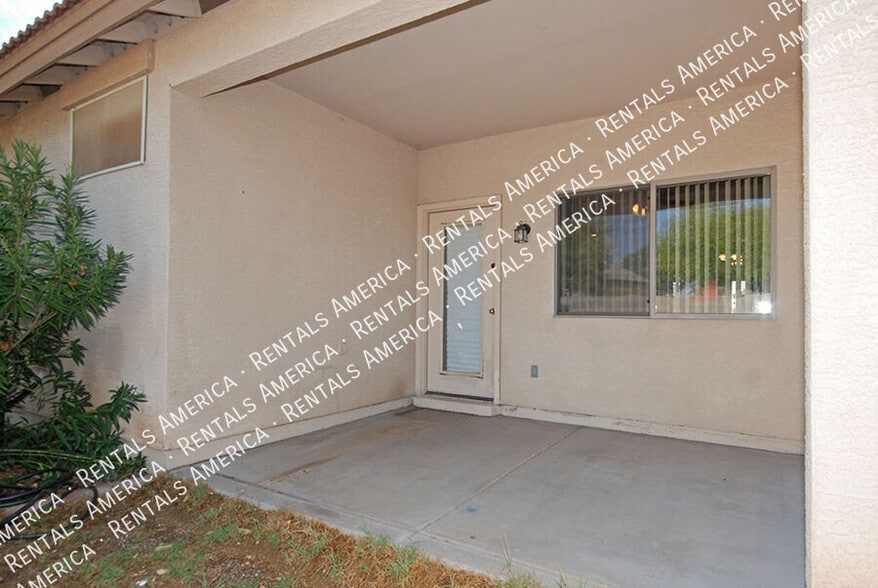 Building Photo - 4212 N 125th Ave