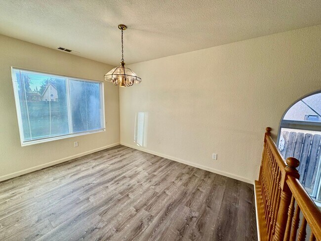 Building Photo - REDUCED!!! 4 Bedroom, 3 Bath Tri-Level Home with NEW UPGRADES!