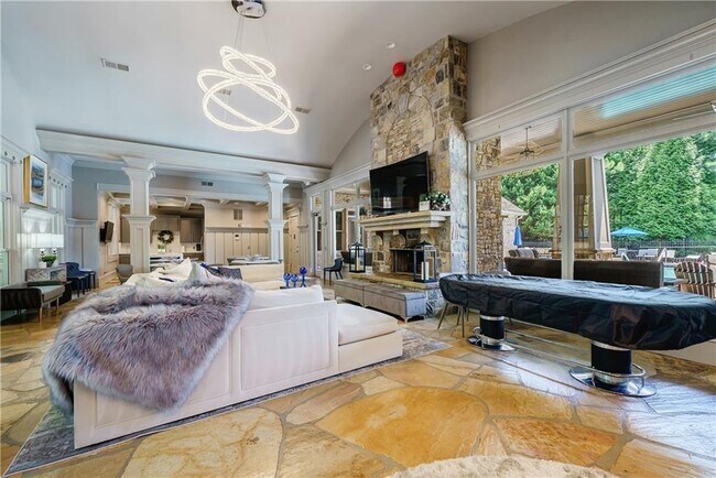 Building Photo - 708 Stickley Oak Way