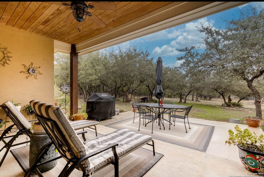 Building Photo - 1126 Ensenada Dr