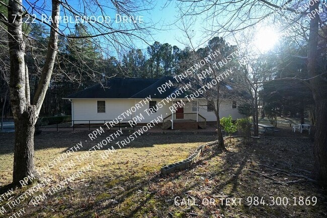 Building Photo - 7122 Ramblewood Dr