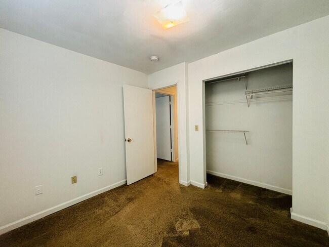 Building Photo - 1429 Christine Ct