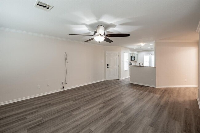 Building Photo - 9917 Kingfisher Dr