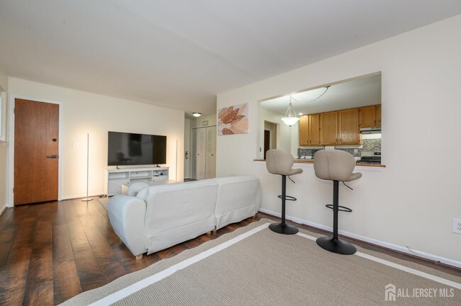 Building Photo - 4112 Birchwood Ct