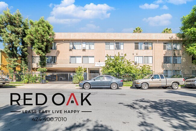 Building Photo - 227 E Ave 41