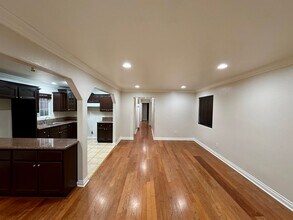 Building Photo - 10524 S Avalon Blvd