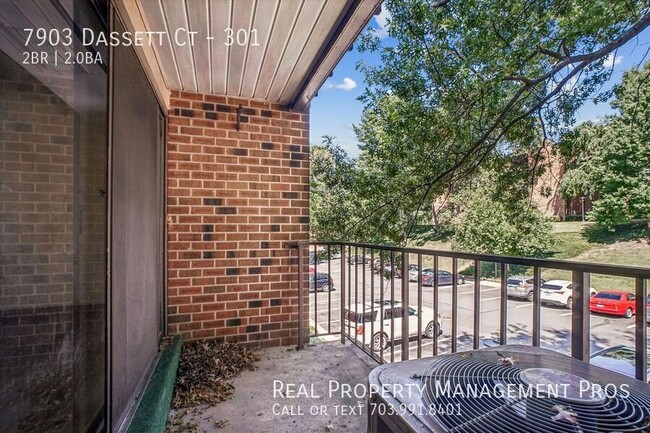 Building Photo - 7903 Dassett Ct