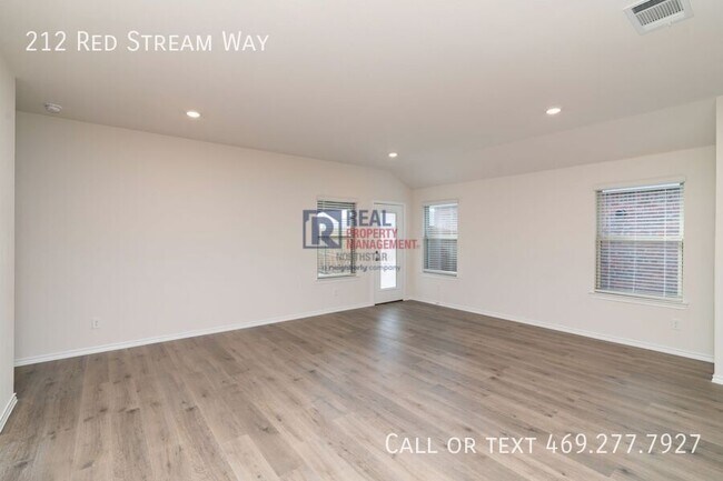 Building Photo - 212 Red Strm Wy