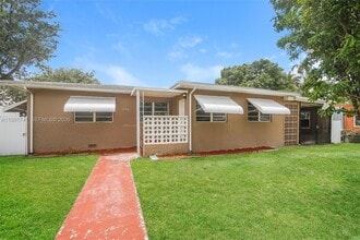 Building Photo - 1710 NW 109th St