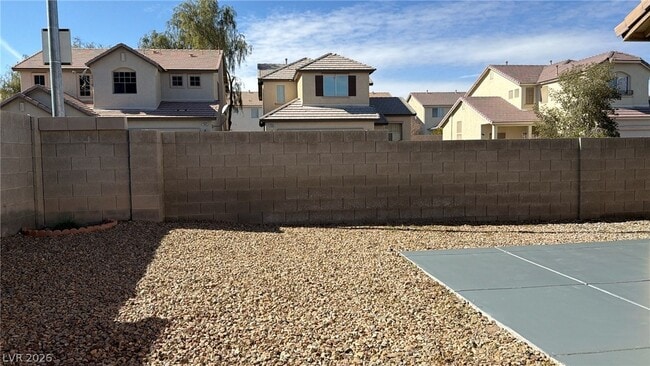 Building Photo - 2215 Heavenly Lights Ave