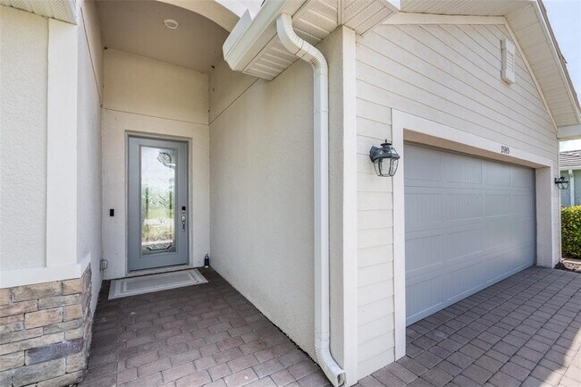 Building Photo - 15145 Spanish Point Dr