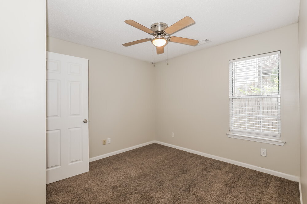 Building Photo - 172 Regency Park Dr