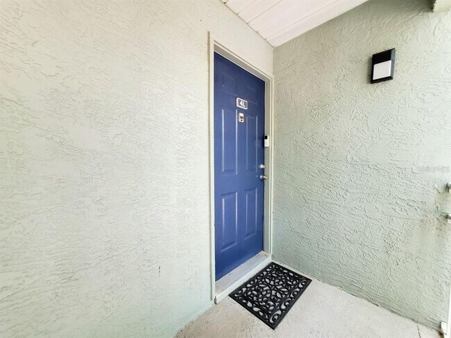 Building Photo - 5440 S MacDill Ave