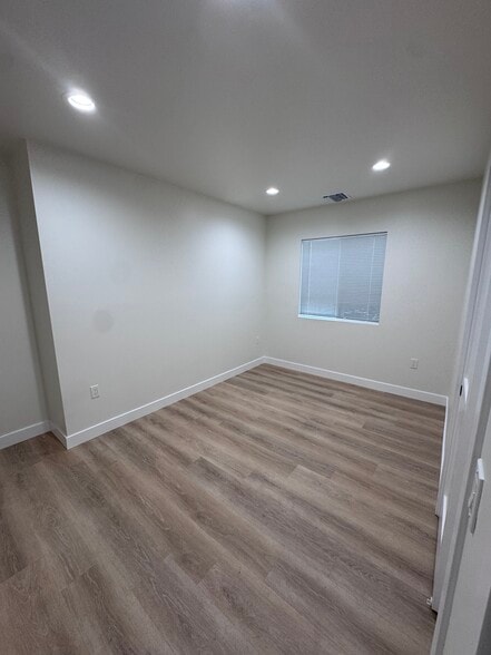 Building Photo - 326 Figueroa Dr