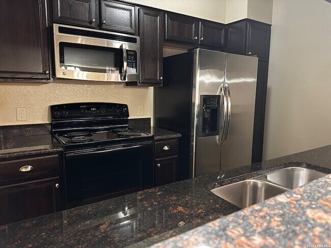 Building Photo - 4111 Medical Dr