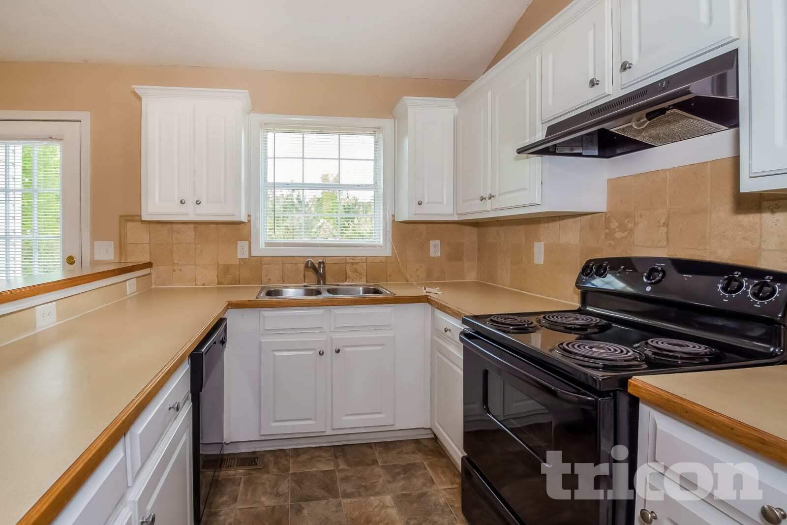 Building Photo - 50 Weldon Pl