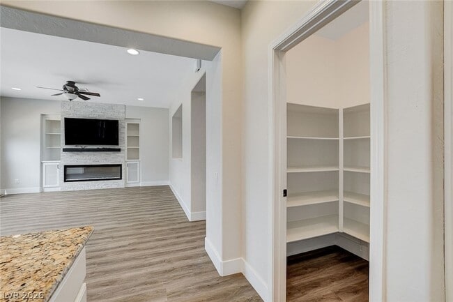 Building Photo - 2517 Pastis Ct